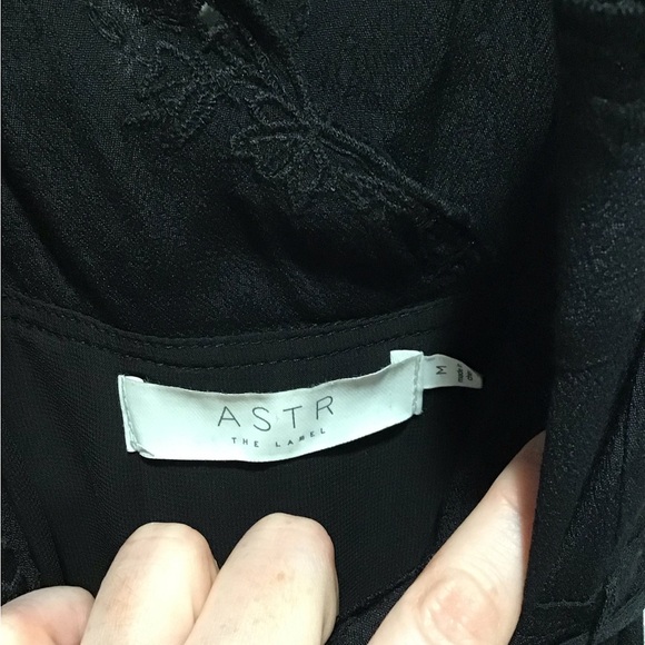 ASTR The Label Revolve Isabella Black Maxi Wrap Dress Embroidered Eyelet Size M - Picture 7 of 12